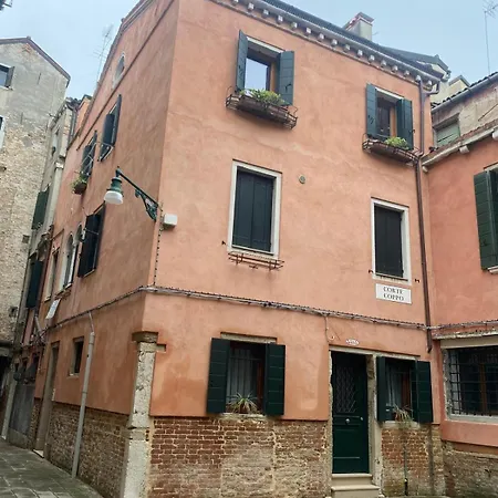 Ca'filo' Venetian Refuge In The Venetian District *
