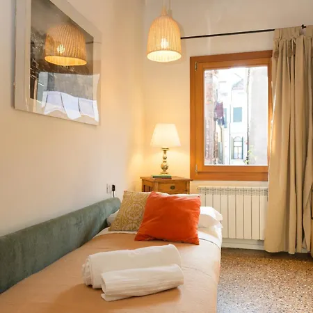 Ca'filo' Venetian Refuge In The Venetian District Apartment